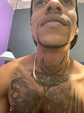 Snapshot of Salomon_koude chatting on February 18, 2026, 5:42 pm Salomon koude online show from February 18, 2026, 5:42 pm