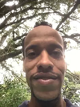 Snapshot of Salomon_koude chatting on January 10, 2026, 9:32 pm Salomon koude online show from January 10, 2026, 9:32 pm