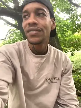 Snapshot of Salomon_koude chatting on December 22, 2025, 5:02 pm Salomon koude online show from December 22, 2025, 5:02 pm