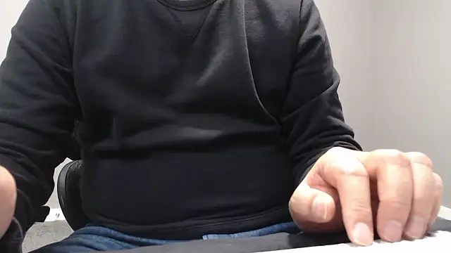 Snapshot of nimirole chatting on November 4, 2025, 4:11 pm nimirole online show from November 4, 2025, 4:11 pm