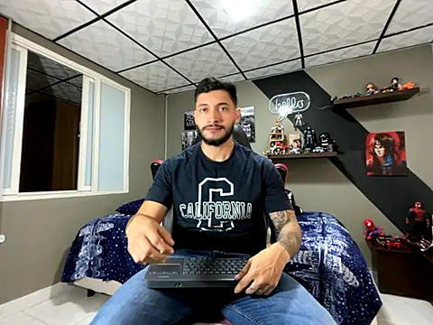 Snapshot of marcel_crawford96 chatting on October 12, 2025, 1:34 pm marcel crawford96 online show from October 12, 2025, 1:34 pm