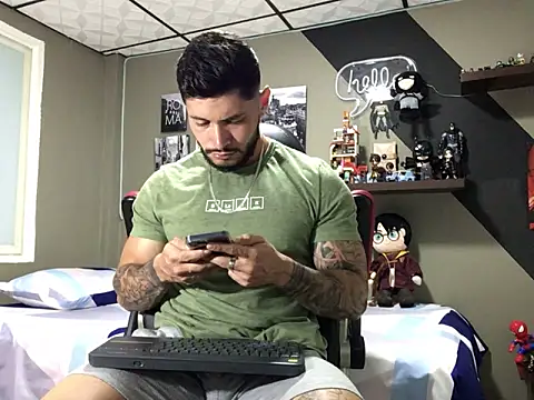 Snapshot of marcel_crawford96 chatting on March 14, 2025, 11:45 am marcel crawford96 online show from March 14, 2025, 11:45 am