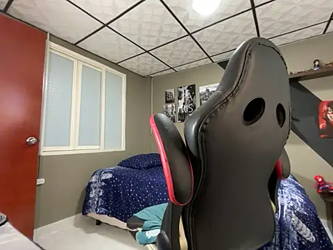 Snapshot of marcel_crawford96 chatting on November 10, 2025, 4:56 pm marcel crawford96 online show from November 10, 2025, 4:56 pm