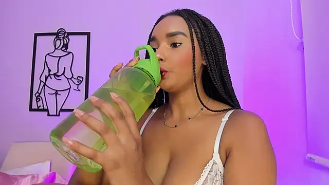 Allison-Bell1 online show from November 14, 2025, 8:34 pm