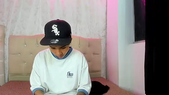 nova sex01 online show from November 20, 2025, 5:30 am