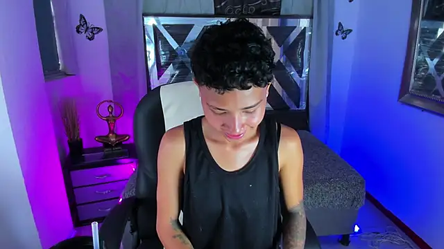 nova sex01 online show from April 22, 2026, 8:59 pm