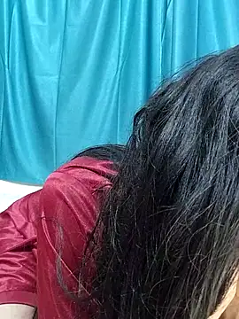 WetPussyDesiGirl online show from November 4, 2025, 9:35 am