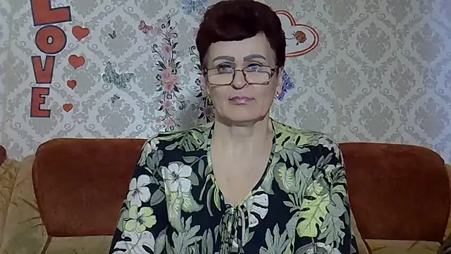 PaulaGolden online show from July 15, 2026, 5:31 pm