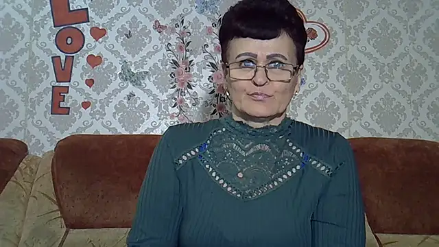 Snapshot of PaulaGolden chatting on May 14, 2026, 7:22 pm PaulaGolden online show from May 14, 2026, 7:22 pm