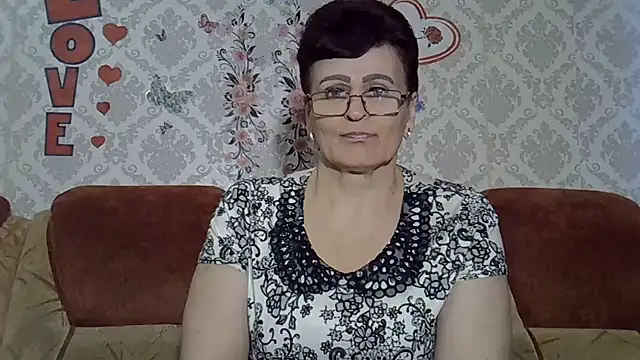 PaulaGolden online show from July 8, 2026, 5:35 pm