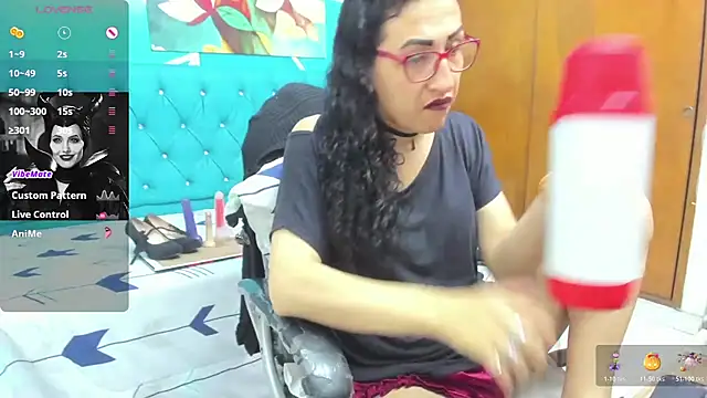 Snapshot of sabrina_dupont chatting on October 26, 2025, 1:00 pm sabrina dupont online show from October 26, 2025, 1:00 pm