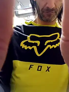 Snapshot of HastLuster chatting on December 10, 2024, 2:05 am HastLuster online show from December 10, 2024, 2:05 am