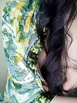 Snapshot of Fair-magic-woman chatting on February 2, 2025, 7:46 pm Fair-magic-woman online show from February 2, 2025, 7:46 pm