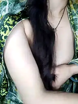 Snapshot of Fair-magic-woman chatting on February 2, 2025, 3:10 am Fair-magic-woman online show from February 2, 2025, 3:10 am