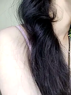 Snapshot of Fair-magic-woman chatting on March 15, 2025, 8:04 am Fair-magic-woman online show from March 15, 2025, 8:04 am