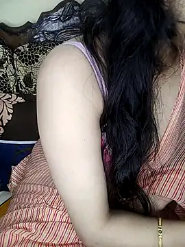 Snapshot of Fair-magic-woman chatting on November 28, 2025, 9:15 pm Fair-magic-woman online show from November 28, 2025, 9:15 pm