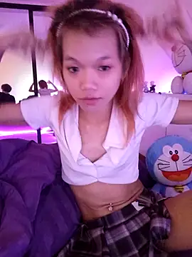 Snapshot of BiaJa20 chatting on March 19, 2025, 9:05 pm BiaJa20 online show from March 19, 2025, 9:05 pm