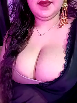 Suhanakhan00 online show from May 14, 2026, 10:01 am