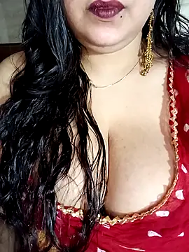 Suhanakhan00 online show from May 29, 2026, 12:33 pm
