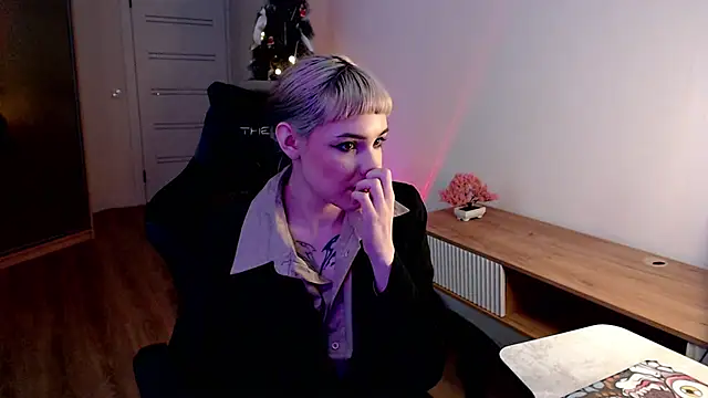 Snapshot of Princess_Shy___ chatting on February 13, 2025, 12:54 pm Princess Shy    online show from February 13, 2025, 12:54 pm