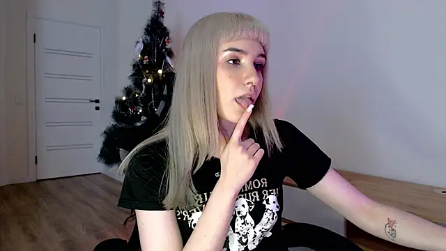 Snapshot of Princess_Shy___ chatting on February 18, 2025, 2:38 pm Princess Shy    online show from February 18, 2025, 2:38 pm