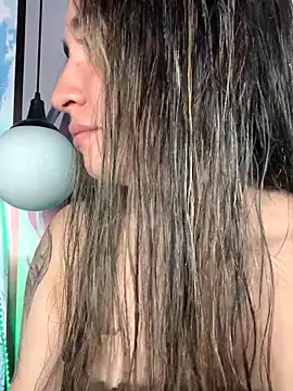 Snapshot of Sophie_LS chatting on November 8, 2025, 2:48 am Sophie LS online show from November 8, 2025, 2:48 am