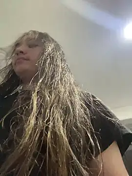 Snapshot of Sophie_LS chatting on March 13, 2025, 2:49 am Sophie LS online show from March 13, 2025, 2:49 am