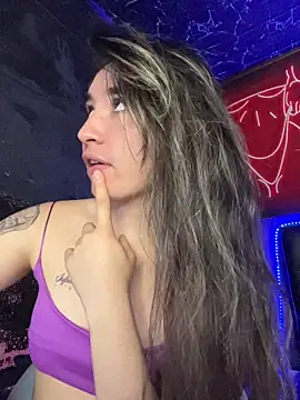 Snapshot of Sophie_LS chatting on October 25, 2025, 2:07 pm Sophie LS online show from October 25, 2025, 2:07 pm