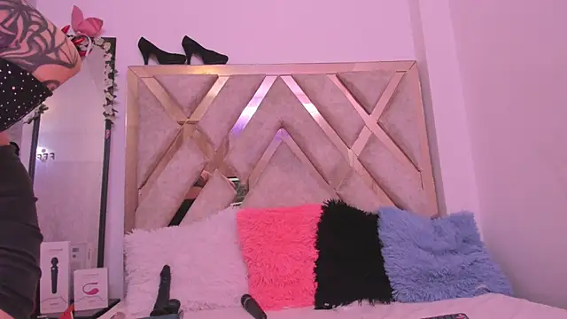 Snapshot of sarawiliamx chatting on November 22, 2025, 5:39 am sarawiliamx online show from November 22, 2025, 5:39 am