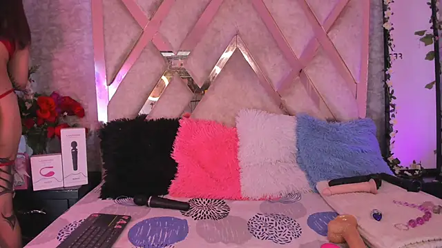 sarawiliamx online show from April 2, 2026, 4:19 am