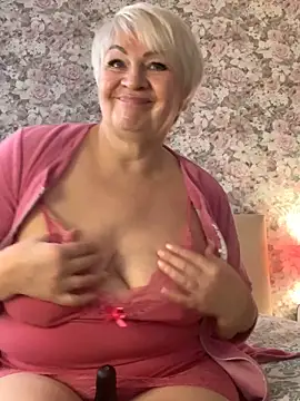 Snapshot of Laura_Millf chatting on March 4, 2025, 7:41 am Laura Millf online show from March 4, 2025, 7:41 am