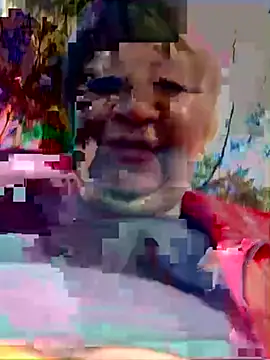 Snapshot of Laura_Millf chatting on September 30, 2025, 12:44 pm Laura Millf online show from September 30, 2025, 12:44 pm