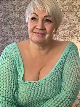 Snapshot of Laura_Millf chatting on March 4, 2025, 3:15 pm Laura Millf online show from March 4, 2025, 3:15 pm