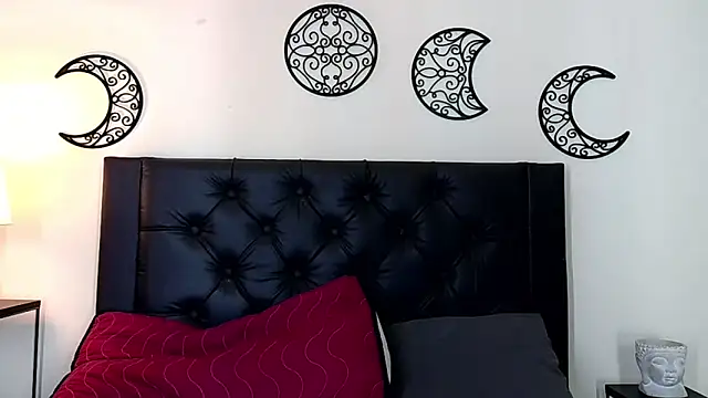 Snapshot of PamelaMK chatting on November 8, 2025, 11:25 am PamelaMK online show from November 8, 2025, 11:25 am