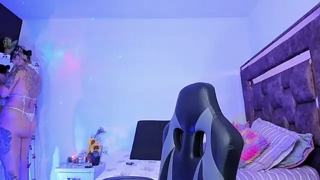 AnabelleGron online show from April 10, 2026, 1:12 am