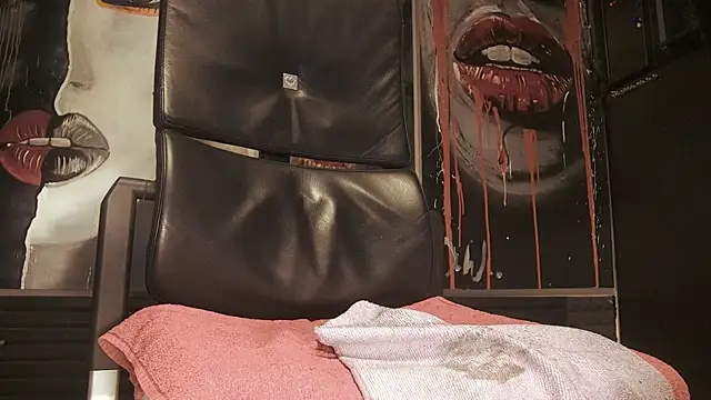 Snapshot of dani4334 chatting on September 29, 2025, 7:52 pm dani4334 online show from September 29, 2025, 7:52 pm