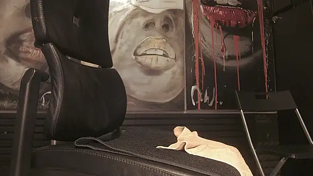 Snapshot of dani4334 chatting on November 9, 2025, 7:34 am dani4334 online show from November 9, 2025, 7:34 am