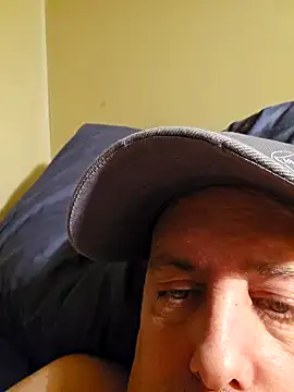 HeteroHotGuy1 online show from January 13, 2025, 12:41 am