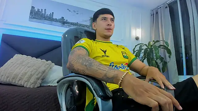 Damian23   online show from December 3, 2025, 10:47 am