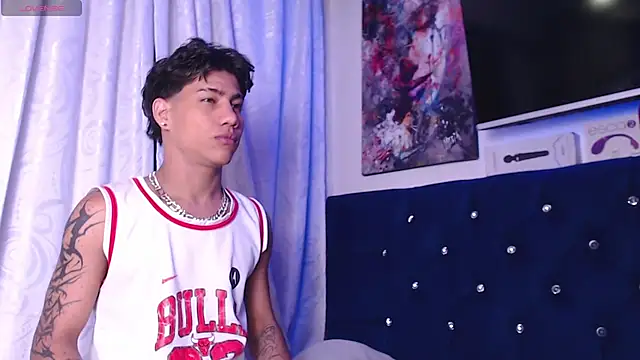 Sexys Boys Hot1 online show from December 2, 2025, 1:50 am