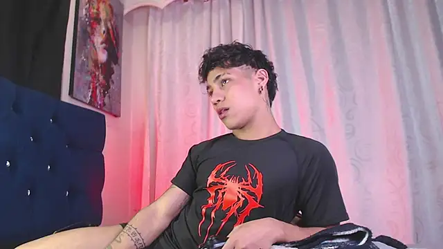 Sexys Boys Hot1 online show from April 21, 2026, 2:51 am