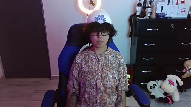 Snapshot of thomascooper7 chatting on November 8, 2025, 6:22 pm thomascooper7 online show from November 8, 2025, 6:22 pm