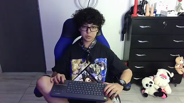 thomascooper7 online show from March 29, 2026, 7:59 pm