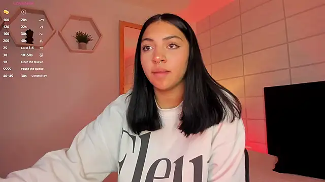 Christine Laam online show from November 25, 2025, 12:16 pm