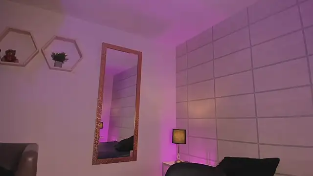 Snapshot of Christine_Laam chatting on June 8, 2026, 12:06 pm Christine Laam online show from June 8, 2026, 12:06 pm