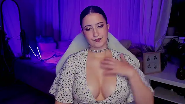 Snapshot of annallurings chatting on October 6, 2025, 3:24 pm annallurings online show from October 6, 2025, 3:24 pm