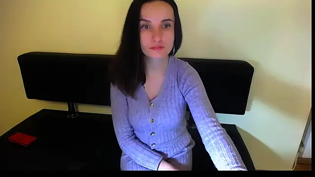 LaimaV  online show from December 23, 2024, 1:45 pm