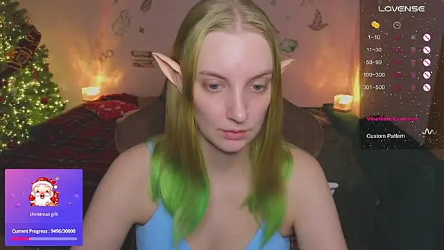 Snapshot of Fluffy_muffin_ chatting on December 18, 2025, 7:57 am Fluffy muffin online show from December 18, 2025, 7:57 am