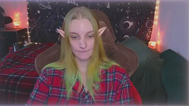 Snapshot of Fluffy_muffin_ chatting on January 9, 2026, 9:27 am Fluffy muffin online show from January 9, 2026, 9:27 am