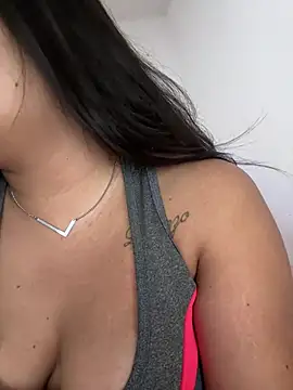 Snapshot of isa_ofc2024 chatting on February 14, 2025, 10:06 am isa ofc2024 online show from February 14, 2025, 10:06 am